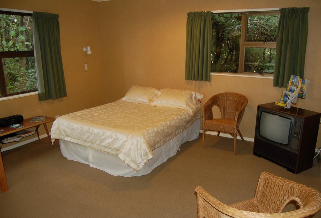 Wheatly Downs Farmstay And Backpackers Hawera Eksteriør billede